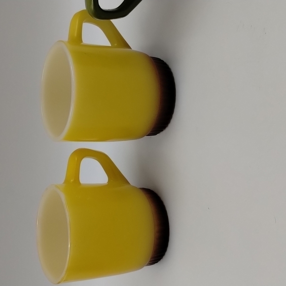 Anchor Hocking Fire King Coffee Mugs MCM Yellow Gold and Avocado Green Set of 4 - Picture 5 of 8